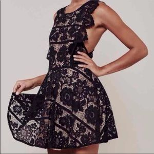 SALE✨For love and lemons Gianna apron mini